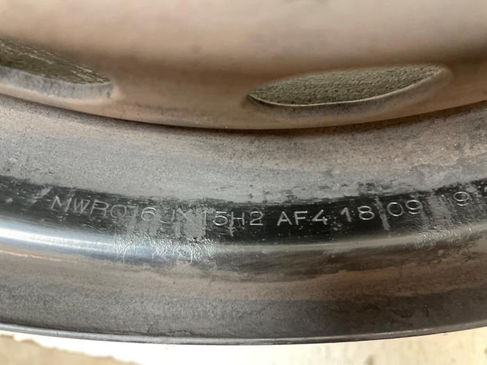 Hjul från en Dacia Dokker Express (8S) 1.5 Blue dCi 95 2019