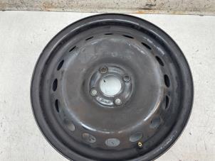 Begagnade Hjul Dacia Dokker Express (8S) 1.5 Blue dCi 95 Pris € 40,00 Marginaltabell erbjuds av Autodemontage van de Laar