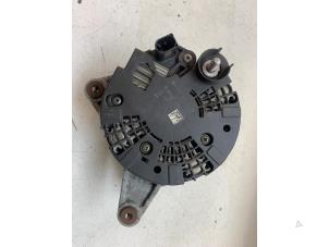 Gebruikte Dynamo Mercedes C (W205) C-180 1.6 16V Prijs op aanvraag aangeboden door Autodemontage van de Laar