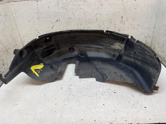 Isolering, hjulhus från en Opel Crossland (X) 1.2 12V 2018