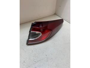 Gebruikte Achterlicht rechts Renault Megane III Grandtour (KZ) 1.2 16V TCE 115 Prijs € 60,00 Margeregeling aangeboden door Autodemontage van de Laar