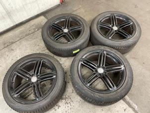 Gebruikte Sportvelgenset + banden Audi Q5 (8RB) 2.0 TFSI 16V Quattro Prijs € 1.000,00 Margeregeling aangeboden door Autodemontage van de Laar