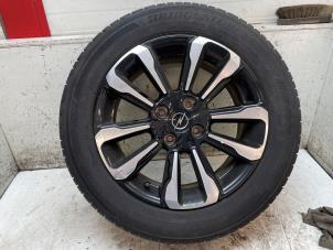 Begagnade Hjul + däck Opel Crossland (X) 1.2 Turbo 12V Pris € 150,00 Marginaltabell erbjuds av Autodemontage van de Laar