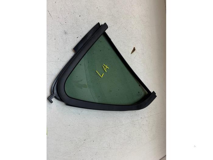 Sidofönster, vänster bak från en Suzuki Splash 2008