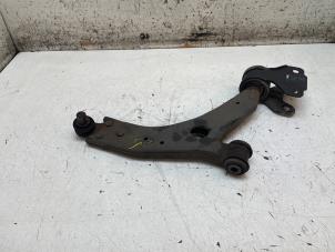 Begagnade Främre gaffelben, höger Ford Focus 3 Wagon 1.6 Ti-VCT 16V 125 Pris € 50,00 Marginaltabell erbjuds av Autodemontage van de Laar