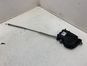 Używane Silnik tylnej klapy BMW 7 serie (G11/12) 740d,Ld xDrive 24V Cena € 50,00 Procedura marży oferowane przez Autodemontage van de Laar