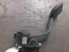 Gaspedal från en Fiat Punto II (188) 1.4 16V 2003