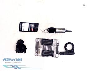 Begagnade Dator, motorstyrning Opel Corsa C (F08/68) 1.0 12V Pris € 200,00 Marginaltabell erbjuds av Autodemontage van de Laar