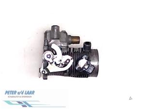 Begagnade Spjällhus Rover 75 2.0 V6 24V Classic Pris € 90,00 Marginaltabell erbjuds av Autodemontage van de Laar