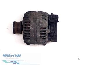 Gebruikte Dynamo Renault Scénic II (JM) 1.5 dCi 105 Prijs € 90,00 Margeregeling aangeboden door Autodemontage van de Laar