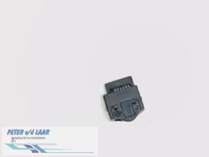 Begagnade Brytare, AIH strålkastare Audi A2 (8Z0) 1.4 TDI Pris € 15,00 Marginaltabell erbjuds av Autodemontage van de Laar