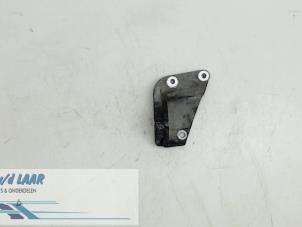 Gebruikte Motorsteun Opel Signum (F48) 2.2 direct 16V Prijs € 30,00 Margeregeling aangeboden door Autodemontage van de Laar