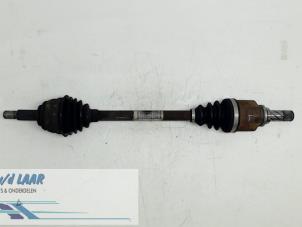 Gebruikte Homokineetas links-voor Dacia Logan MCV (KS) 1.6 16V Flexifuel Prijs € 100,00 Margeregeling aangeboden door Autodemontage van de Laar