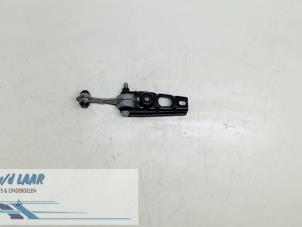 Gebruikte Motorsteun Dacia Sandero II 0.9 TCE 12V Prijs € 25,00 Margeregeling aangeboden door Autodemontage van de Laar