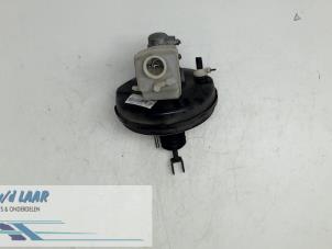 Gebruikte Rembekrachtiger Mercedes A (W168) 1.4 A-140 Prijs € 100,00 Margeregeling aangeboden door Autodemontage van de Laar