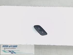 Gebruikte Schakelaar Volkswagen Polo Prijs € 15,00 Margeregeling aangeboden door Autodemontage van de Laar