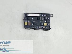 Begagnade Säkringsbox Opel Astra H SW (L35) 1.7 CDTi 16V Pris € 60,00 Marginaltabell erbjuds av Autodemontage van de Laar