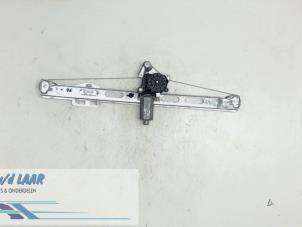 Begagnade Fönstermekanism, 4-dörrars, vänster fram Mercedes A (W168) 1.6 A-160 Pris € 25,00 Marginaltabell erbjuds av Autodemontage van de Laar