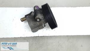 Begagnade Servostyrningspump Renault Laguna II Grandtour (KG) 2.0 16V Pris € 35,00 Marginaltabell erbjuds av Autodemontage van de Laar