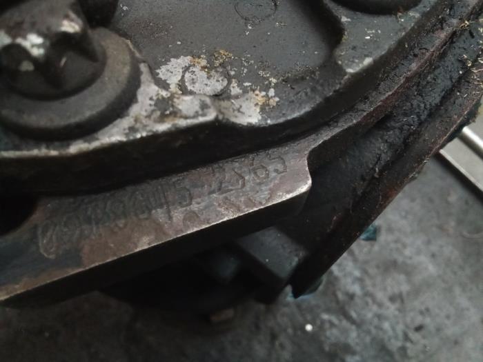 Bakre differential från en Mercedes-Benz CLK (C209) 2.7 270 CDI 20V 2003