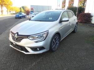 Begagnade Drivaxel, vänster fram Renault Megane IV (RFBB) 1.6 Energy dCi 130 Pris € 200,00 Marginaltabell erbjuds av Autodemontage van de Laar