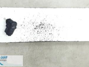 Begagnade Strålkastarmotor Ford Focus 2 Wagon 1.4 16V Pris € 20,00 Marginaltabell erbjuds av Autodemontage van de Laar