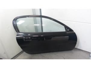 Begagnade Dörr, 2-dörrars, höger Mazda MX-3 1.8i V6 24V Pris € 100,00 Marginaltabell erbjuds av Autodemontage van de Laar