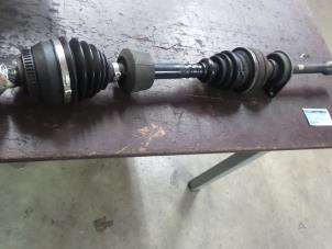 Gebruikte Homokineetas rechts-voor Seat Alhambra (7V8/9) 1.9 TDI 110 Prijs € 35,00 Margeregeling aangeboden door Autodemontage van de Laar