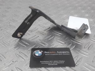 Używane Wspornik (rózne) BMW 1-Serie Cena na żądanie oferowane przez Benzon Autodemontage