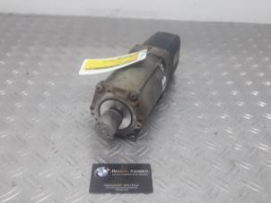 Gebruikte Servo Elektrisch BMW 3-Serie Prijs op aanvraag aangeboden door Benzon Autodemontage