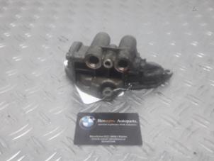 Begagnade Oljefilterhus BMW 1-Serie Pris på förfrågan erbjuds av Benzon Autodemontage