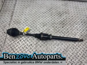 Gebruikte Aandrijfas rechts-voor BMW 2 serie Active Tourer (F45) Prijs op aanvraag aangeboden door Benzon Autodemontage