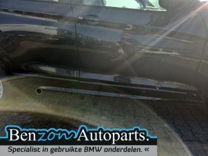 Begagnade Sidokjol, höger BMW X3 (F25) xDrive30d 24V Pris € 100,00 Marginaltabell erbjuds av Benzon Autodemontage