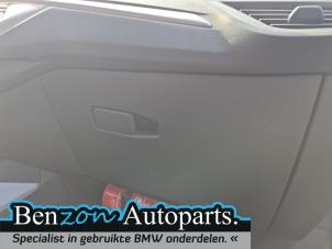 Begagnade Skydd, instrumentbräda BMW 1 serie (F40) Pris € 120,00 Marginaltabell erbjuds av Benzon Autodemontage