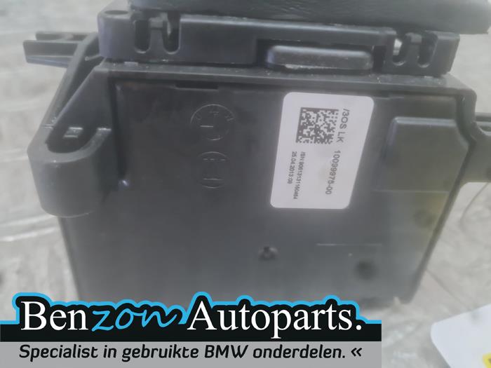 Automatisk växelväljare från en BMW 5 serie (F10) 530d 24V 2013