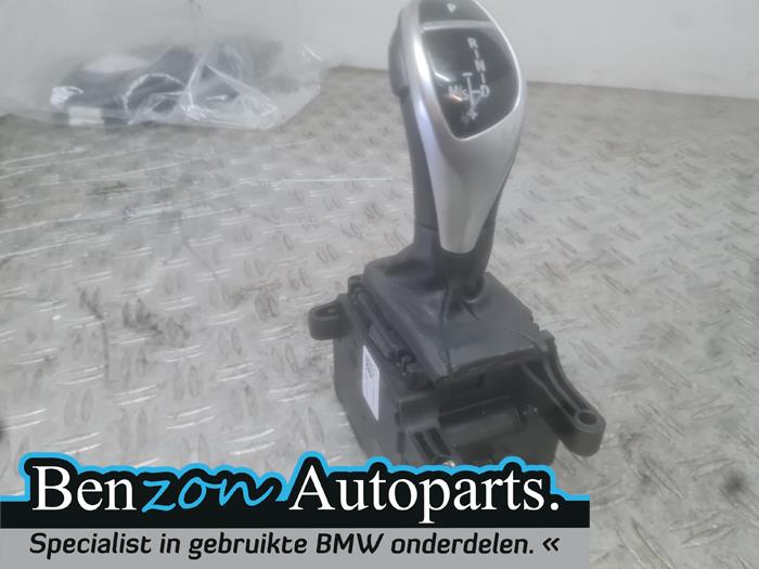 Automatisk växelväljare från en BMW 5 serie (F10) 530d 24V 2013