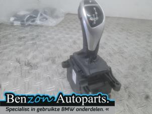 Begagnade Automatisk växelväljare BMW 5 serie (F10) 530d 24V Pris € 150,00 Marginaltabell erbjuds av Benzon Autodemontage