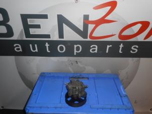 Używane Pompa wspomagania kierownicy Fiat Freemont Cena na żądanie oferowane przez Benzon Autodemontage