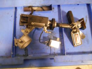 Używane Zestaw zamków Opel Mokka Cena na żądanie oferowane przez Benzon Autodemontage