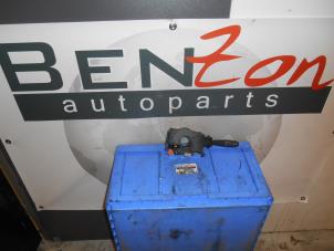 Używane Przelacznik Combi kolumny kierownicy Opel Vivaro Cena na żądanie oferowane przez Benzon Autodemontage