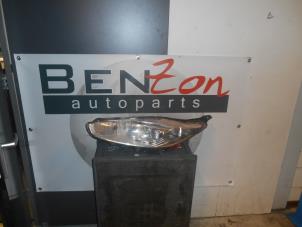 Gebruikte Linker Koplamp Ford Fiesta Prijs op aanvraag aangeboden door Benzon Autodemontage