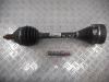Drivaxel, vänster fram från en Volkswagen Polo 2010