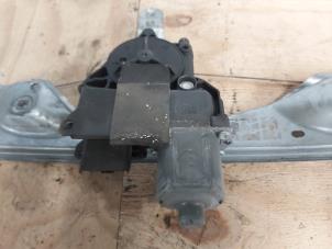 Gebruikte Ruitmechaniek 2Deurs rechts-achter Peugeot 308 SW (4E/H) 1.6 16V THP 150 Prijs op aanvraag aangeboden door Autodemontage Nijmegen