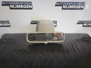 Gebruikte Binnenspiegel Renault Clio IV (5R) 0.9 Energy TCE 90 12V Prijs op aanvraag aangeboden door Autodemontage Nijmegen