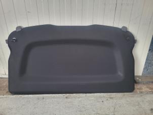 Begagnade Hatthylla Mercedes GLA (H247) 2.0 250 Turbo 16V Pris € 250,00 Marginaltabell erbjuds av Autodemontage Nijmegen