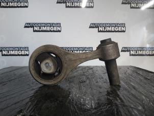 Używane Wspornik silnika Fiat Doblo Cargo (263) 1.3 D Multijet Cena na żądanie oferowane przez Autodemontage Nijmegen