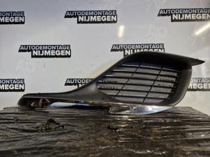 Begagnade Främre stötfångare, komponent på vänster sida Peugeot 308 (4A/C) 1.6 VTI 16V Pris på förfrågan erbjuds av Autodemontage Nijmegen