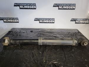 Gebruikte Schokdemper rechts-achter Peugeot 208 I (CA/CC/CK/CL) 1.2 12V e-THP PureTech 110 Prijs op aanvraag aangeboden door Autodemontage Nijmegen