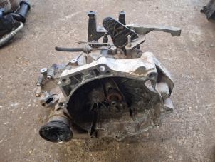 Gebruikte Versnellingsbak Volkswagen Polo IV (9N1/2/3) 1.2 Prijs op aanvraag aangeboden door Autodemontage Nijmegen