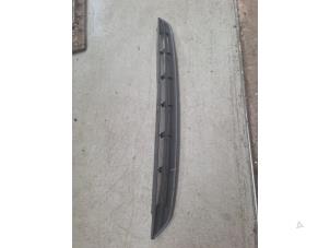 Używane Kratka zderzaka Ford B-Max (JK8) 1.0 EcoBoost 12V 100 Cena na żądanie oferowane przez Autodemontage Nijmegen